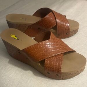 Volatile wedge sandals